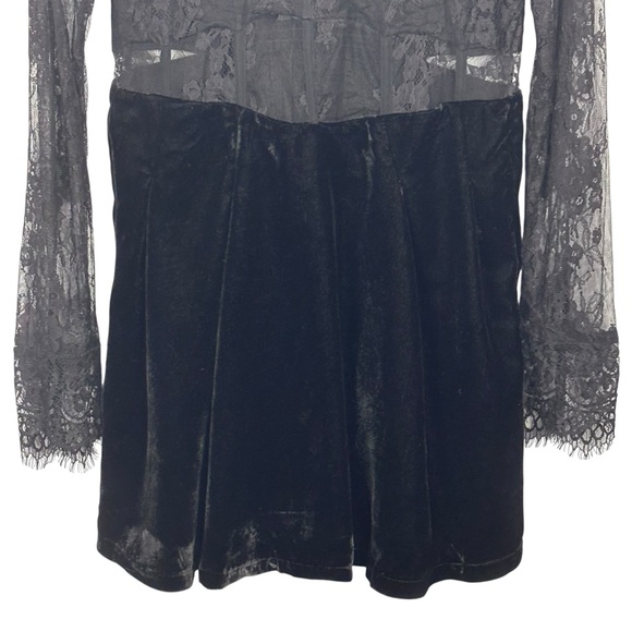 FREE PEOPLE MARLIE BLACK SHEER LACE LONG SLEEVE WHIMSIGOTH VELVET MINI DRESS - Picture 7 of 15